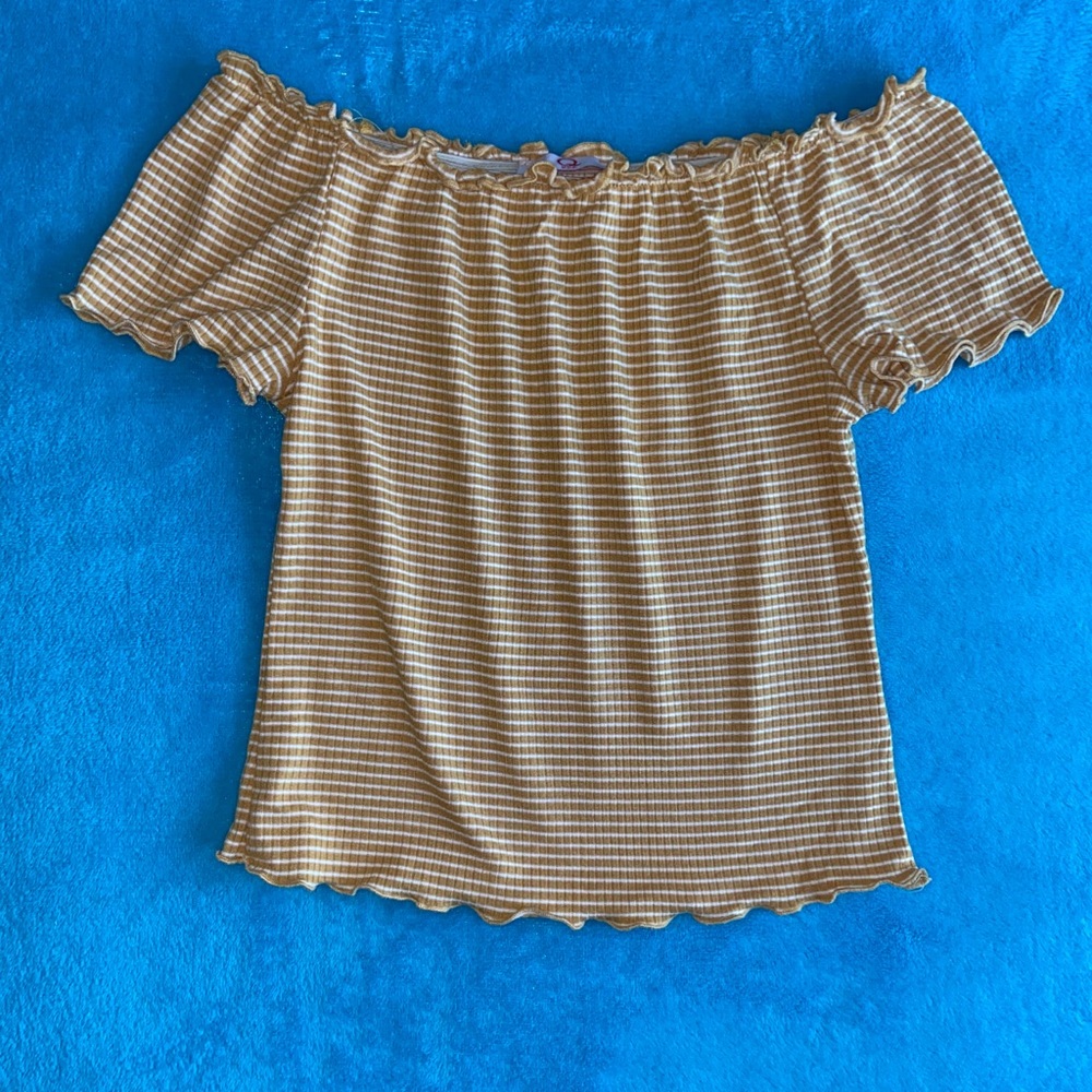 Women's short sleeved halter top